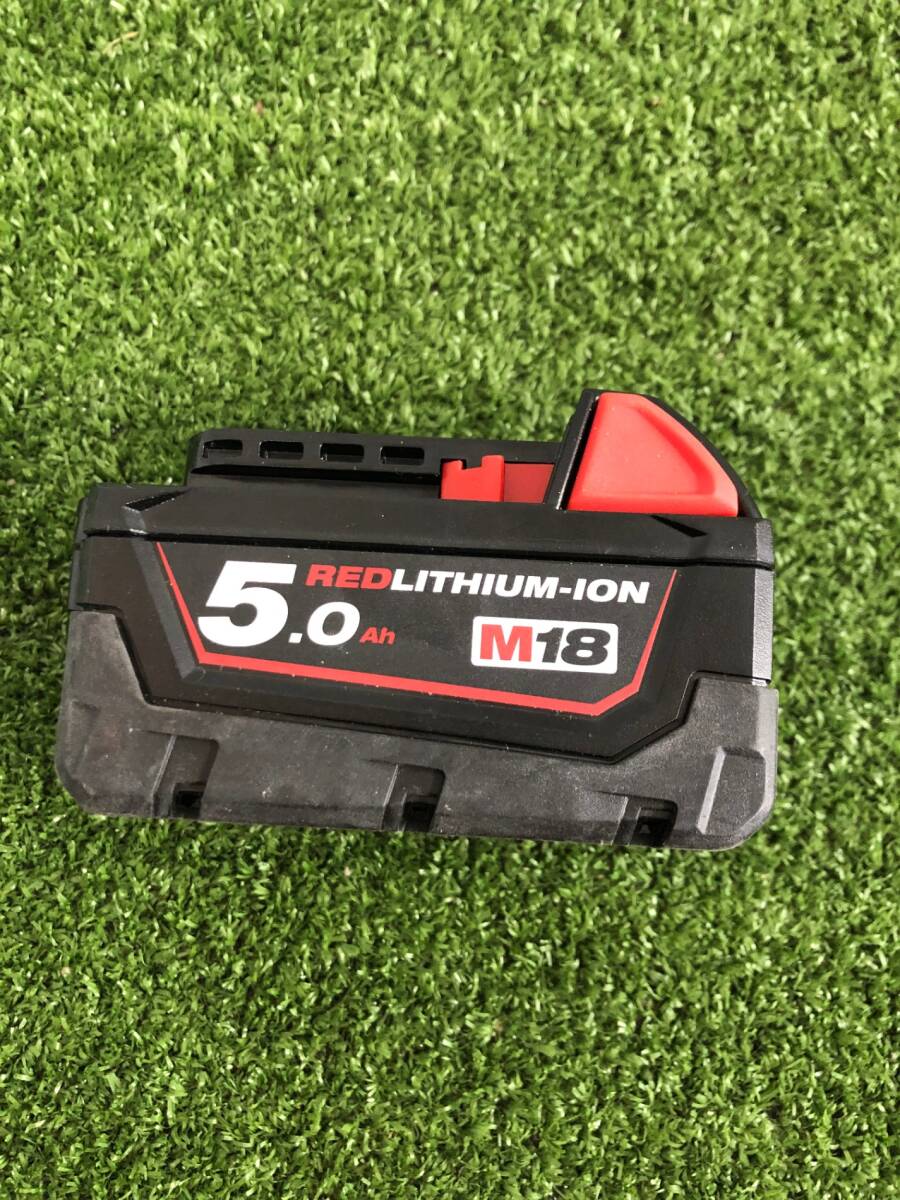 【中古品】Milwaukee M18 5.0AH バッテリー ITER09F0KNE4拍卖