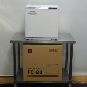 2022年製 タイジ フードキャビ FC-28 温蔵庫 W450D410H450mm 内寸W360D316H345mm 弁当箱 28個 ホット ウォーマー拍卖