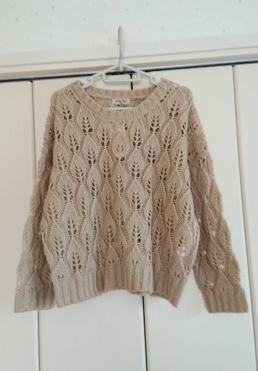 サマンサモスモス★はっぱ柄プルオーバー・ベージュ★タグ付き拍卖
