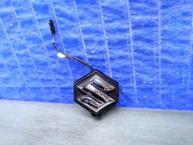 S325 イグニス FF21S フロント エンブレム カメラ付 72141-62R2拍卖