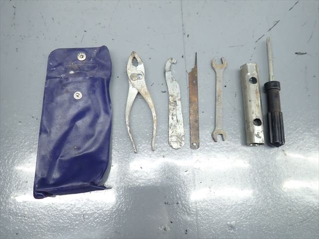 β241107-3 ホンダ マグナ50 MAGNA FIFTY AC13 (H13年式) 車載工具 ツール メンテナンス 破損無し!拍卖