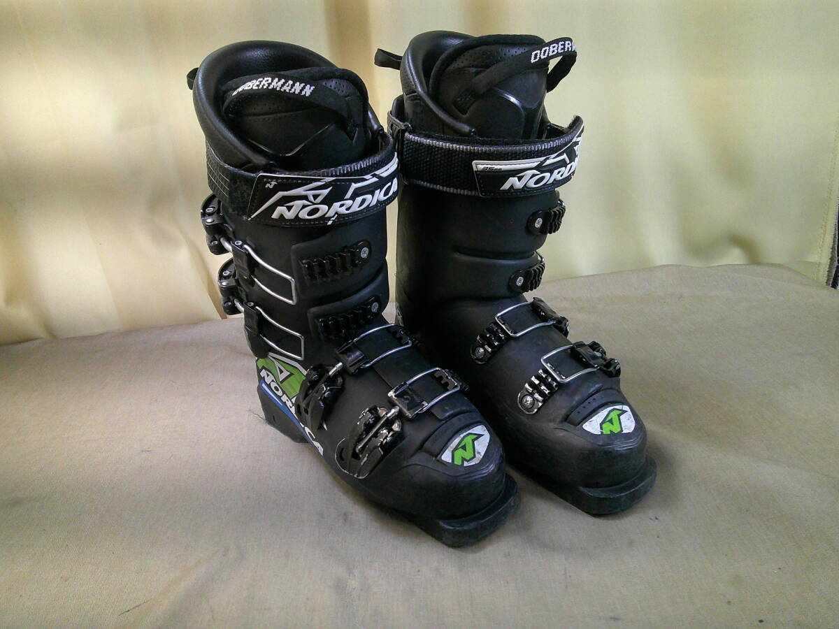 【新入荷】中古 NORDICA DOBERMANN 120スキーブーツ 24.0~24.5センチ 使用感:少程度 北海道出品拍卖