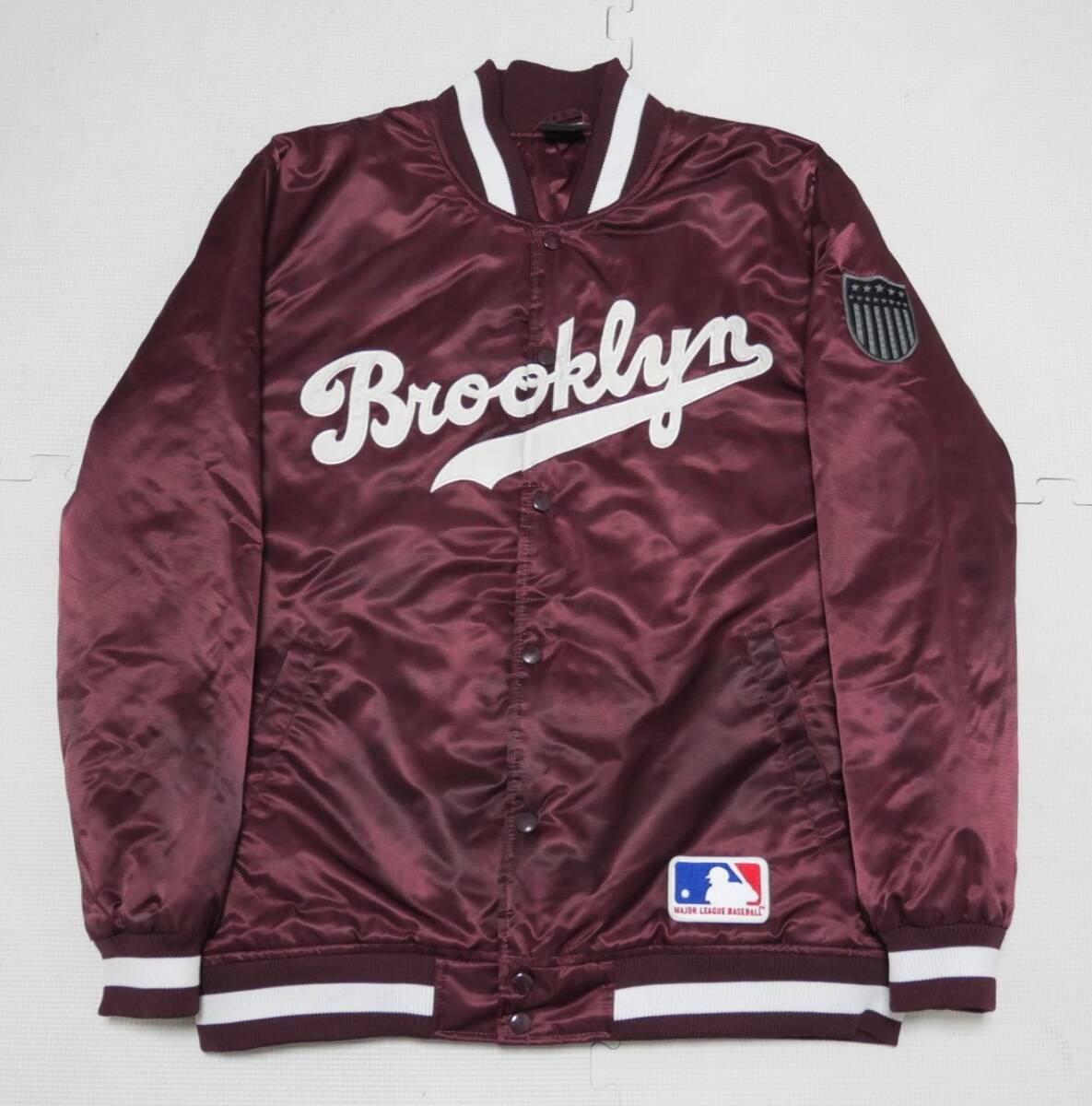 MAJESTIC ブルックリン ドジャース 中綿 サテンスタジャン バーガンディ L マジェスティック ジャケット 拍卖