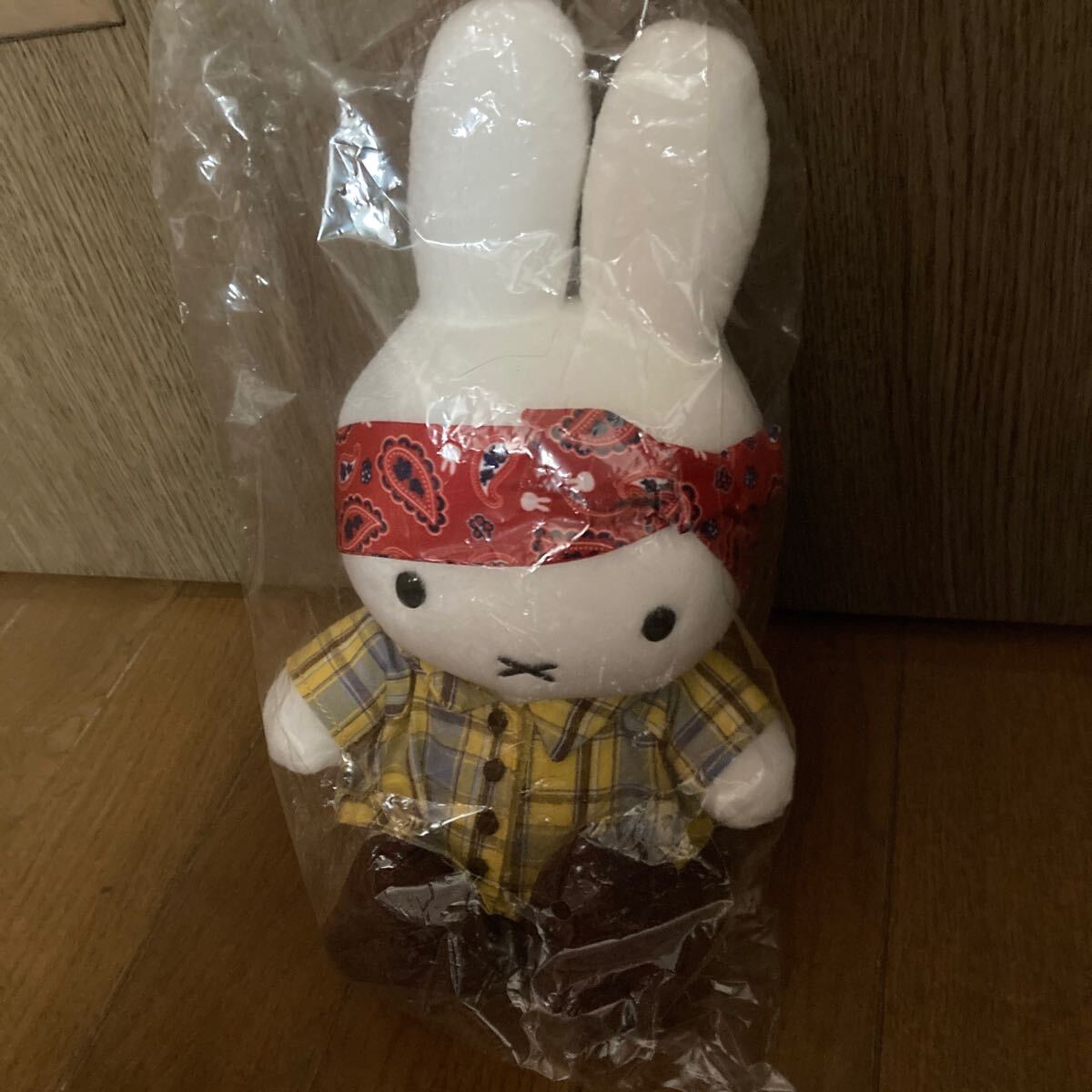 ミッフィー ぬいぐるみ チェックシャツ拍卖