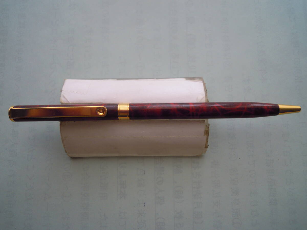 ② メーカー不明 ワインレッドマーブル模様細身のボールペン拍卖