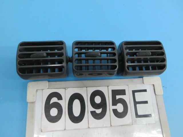6095E Atrai アトレー ワゴン S320G S330G S321G S331G 純正 エアコン吹き出し口 XSサイズ拍卖
