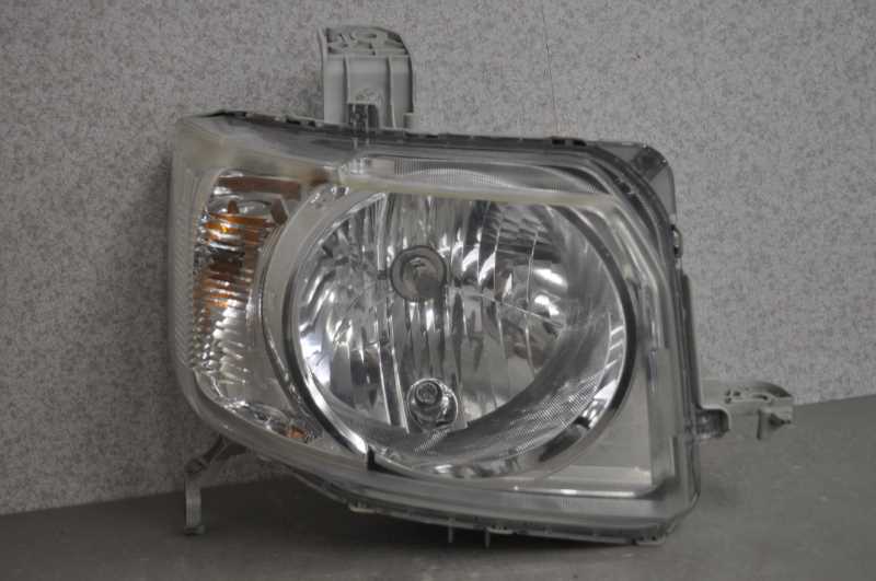N-BOX ボックス G 前期 (JF2 JF1) H.24 純正 動作保証 破損無 右 ヘッドライト ハロゲン ヘッドランプ レベライザー付 P9911 s015995拍卖