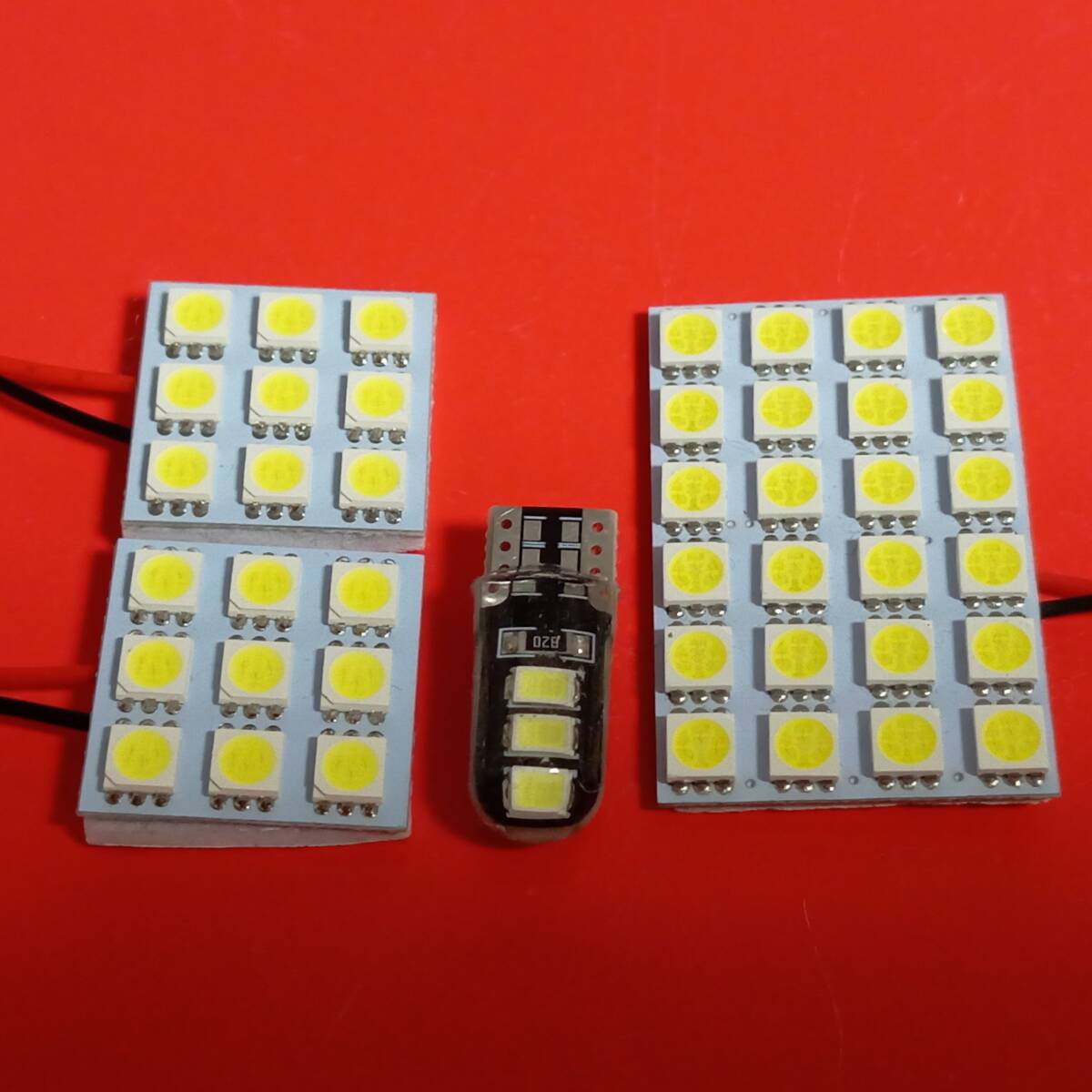 LA150S LA160S ムーブ 超爆光! T10 LED ルームランプ 4個セット ホワイト ダイハツ /s24/s9/6拍卖