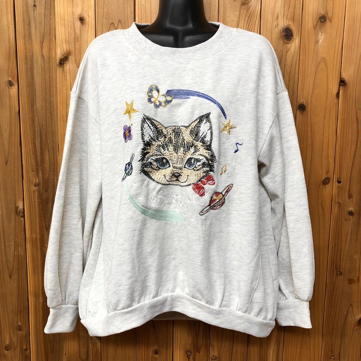 ScoLar*スカラー レディースM 長袖 スウェット トレーナー トップス ネコ 刺繍 カジュアル 古着拍卖