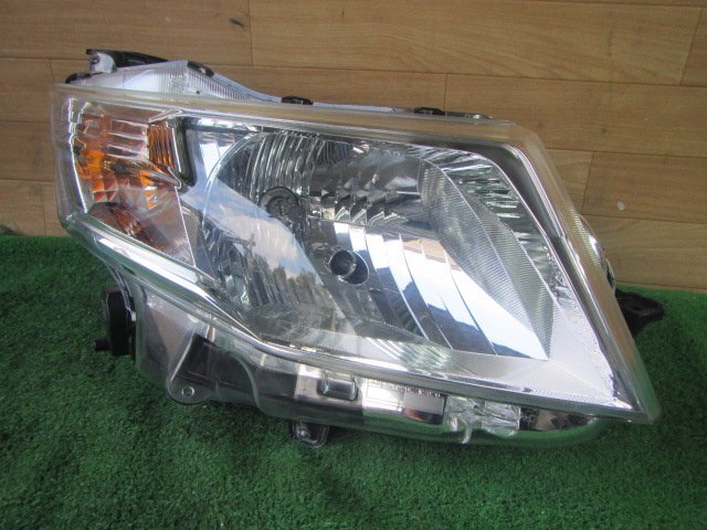 トヨタ ルーミー M900A H30年式 ■右ヘッドランプ ■ハロゲン【スタンレー/W3920】中古 ★213254拍卖