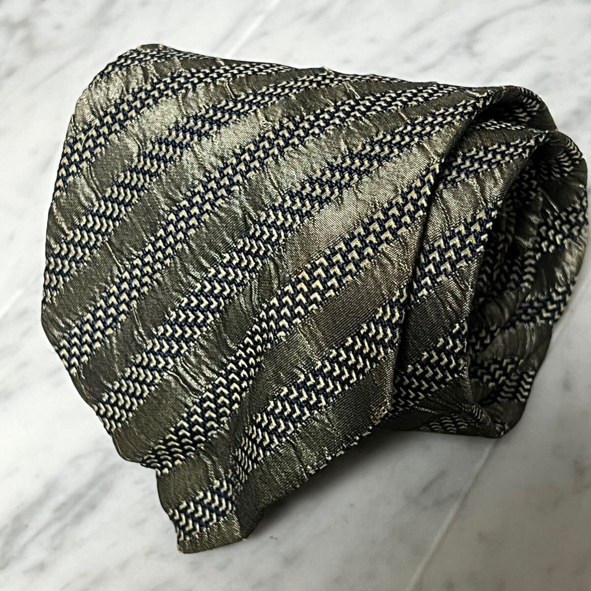 999円~ TREND ネクタイ ストライプ ネイビー ブラウン系 光沢 シワ加工 (GREEN B5)拍卖