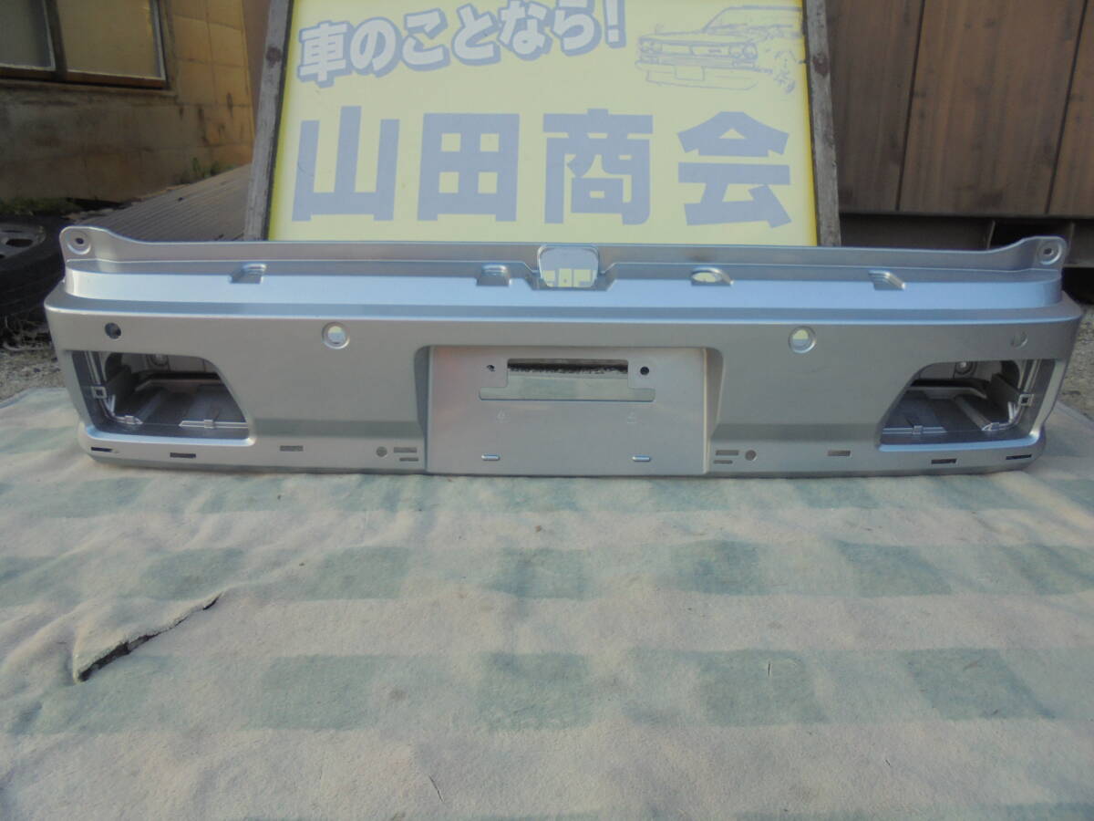 ハイゼットカーゴ S700V.S710V 純正 リアバンパー 52159-B5210 ☆送料格安 ☆要確認 6882拍卖