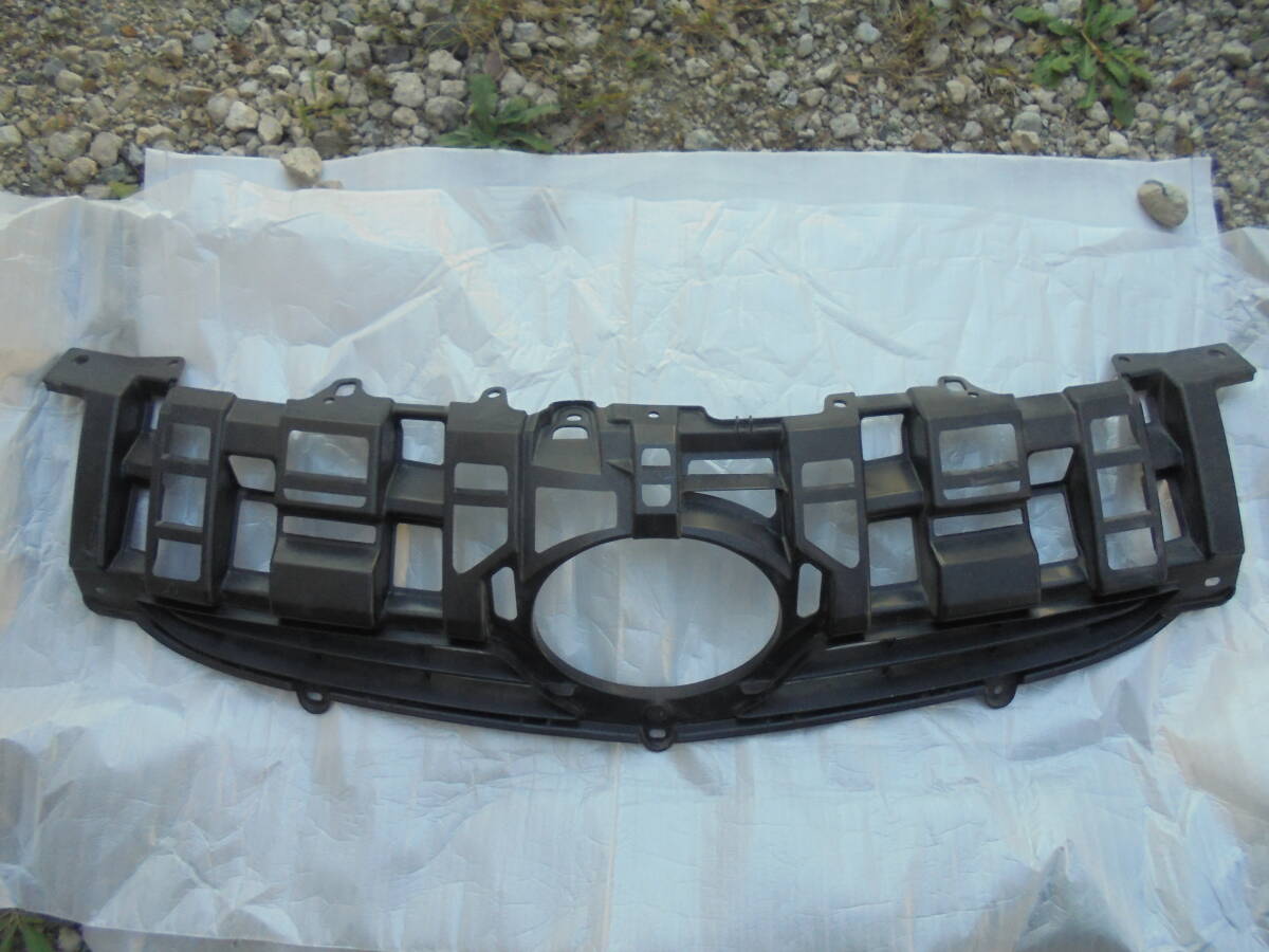 プリウス ZVW30 前期 純正 ラジエーターグリル 53111-47020  A190拍卖