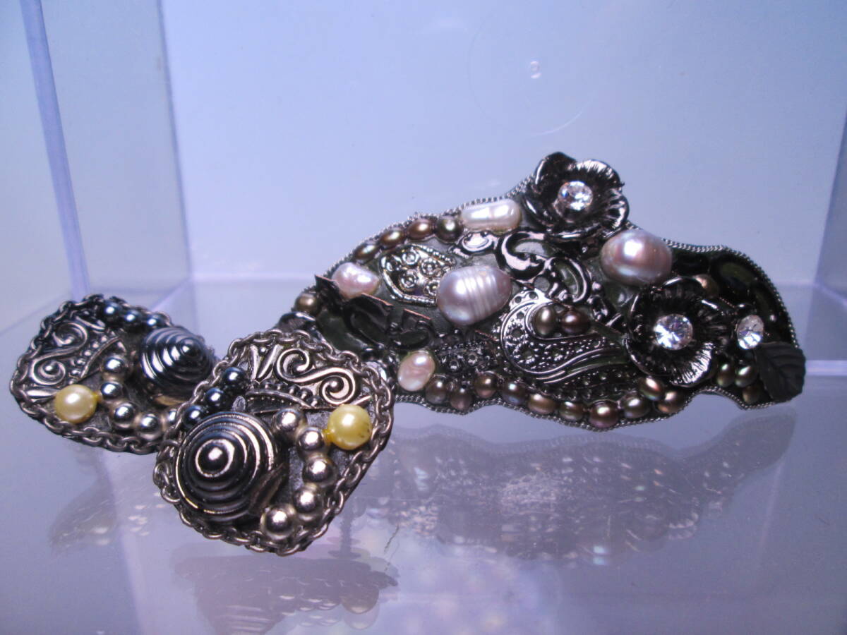 ☆デザイナーズジュエリー 工房 和 筒井和子作 本真珠ラインストーン花のブローチ&イヤイング クラッシックジュエリー拍卖
