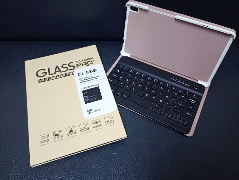 ☆キーボード付きタブレットケース ガラスフィルム / Type-B 持ち運び可能 レノボ 8インチ マグネット ピンク 桃色 中古 拍卖