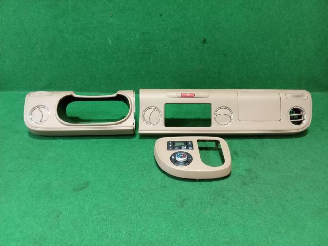 ミラココア DBA-L685S インストルメントパネル T24拍卖