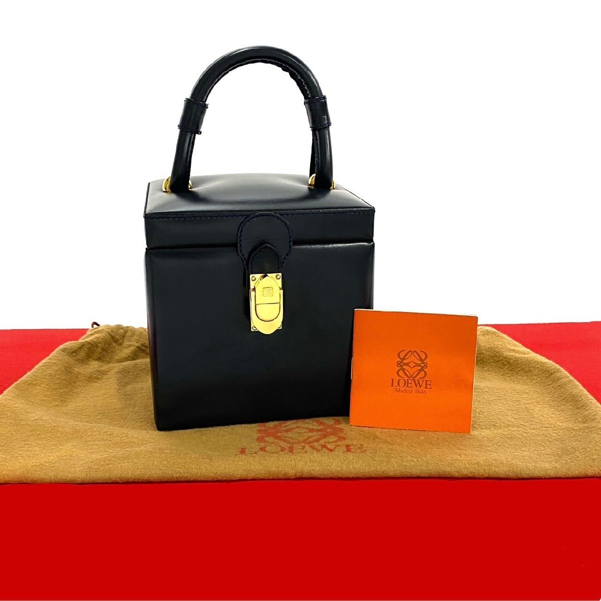極 美品 袋付 LOEWE ロエベ アナグラム ロゴ レザー 本革 ハンドバッグ バニティバッグ ミニ ボストンバック ブラック 黒 433-5拍卖