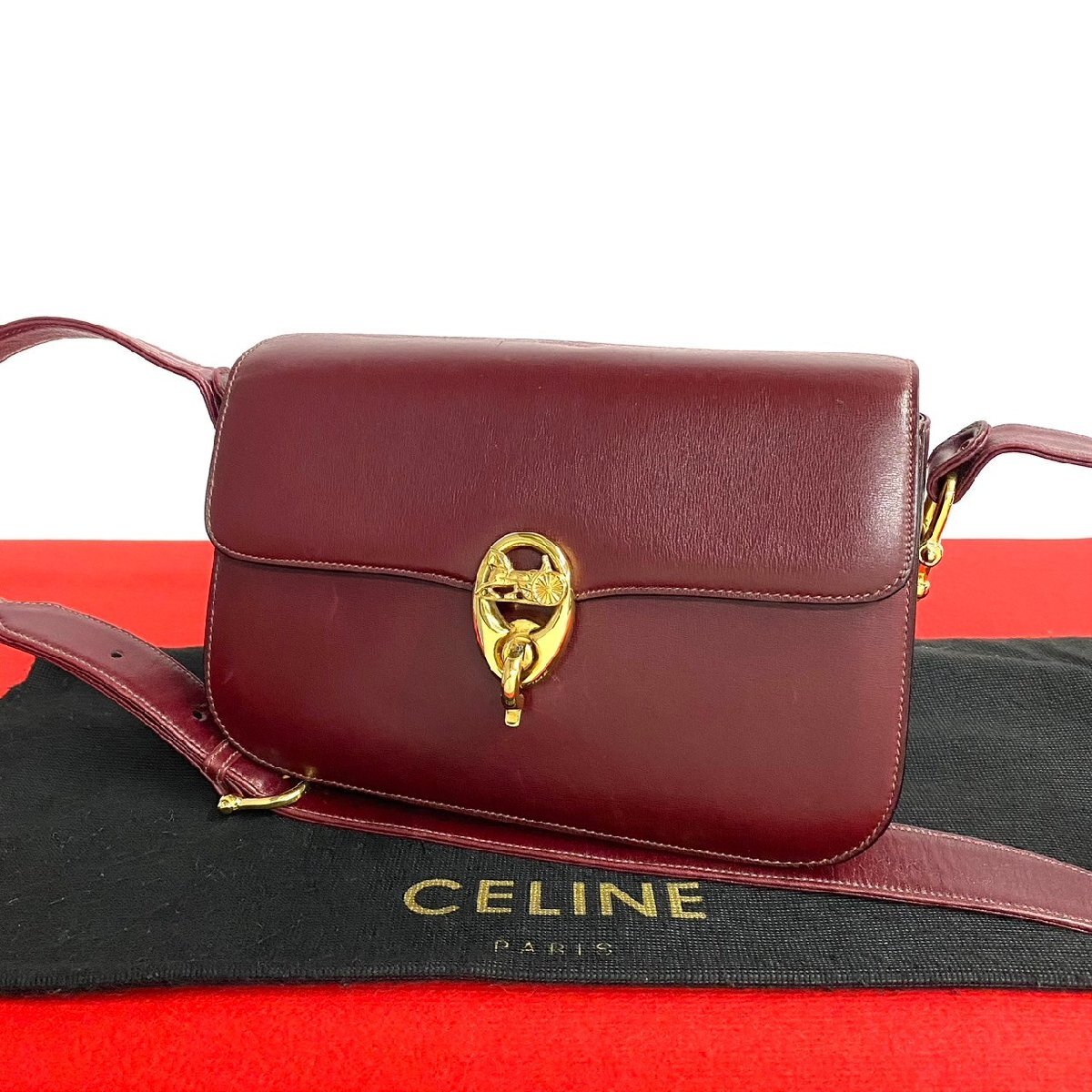 極 美品 袋 ミラー付き CELINE セリーヌ ヴィンテージ 馬車金具 カーフ レザー 本革 ショルダーバッグ ポシェット ボルドー 30003拍卖