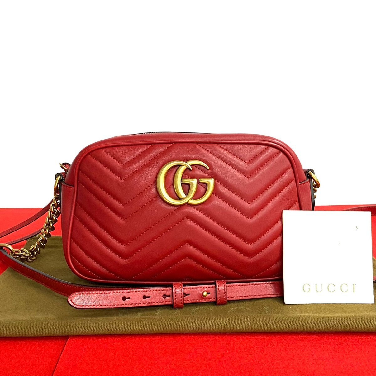 極 美品 希少品 GUCCI グッチ GG マーモント ロゴ 金具 レザー 本革 チェーン ミニ ショルダーバッグ ポシェット レッド 赤 67-1拍卖