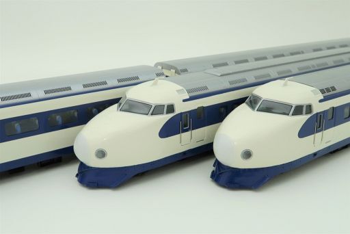 中古鉄道模型 HOゲージ 1/87 国鉄0系新幹線 1・2次車 登場時 基本4両Aセット(1・6・9・12号車) 完拍卖