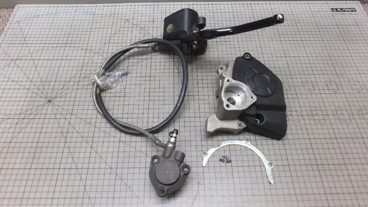 NO シバー750GT ZD4RA クラッチ マスター レリーズ ステー マウント カバー 純正 LK 検 アプリリア aprilia SHIVER SL750 希少拍卖