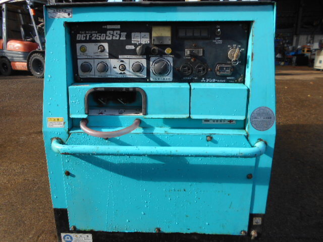 Denyo TIG/DC WELDER DCT-250SSⅢ 防音型エンジン溶接機 TIG溶接 3642Hr拍卖