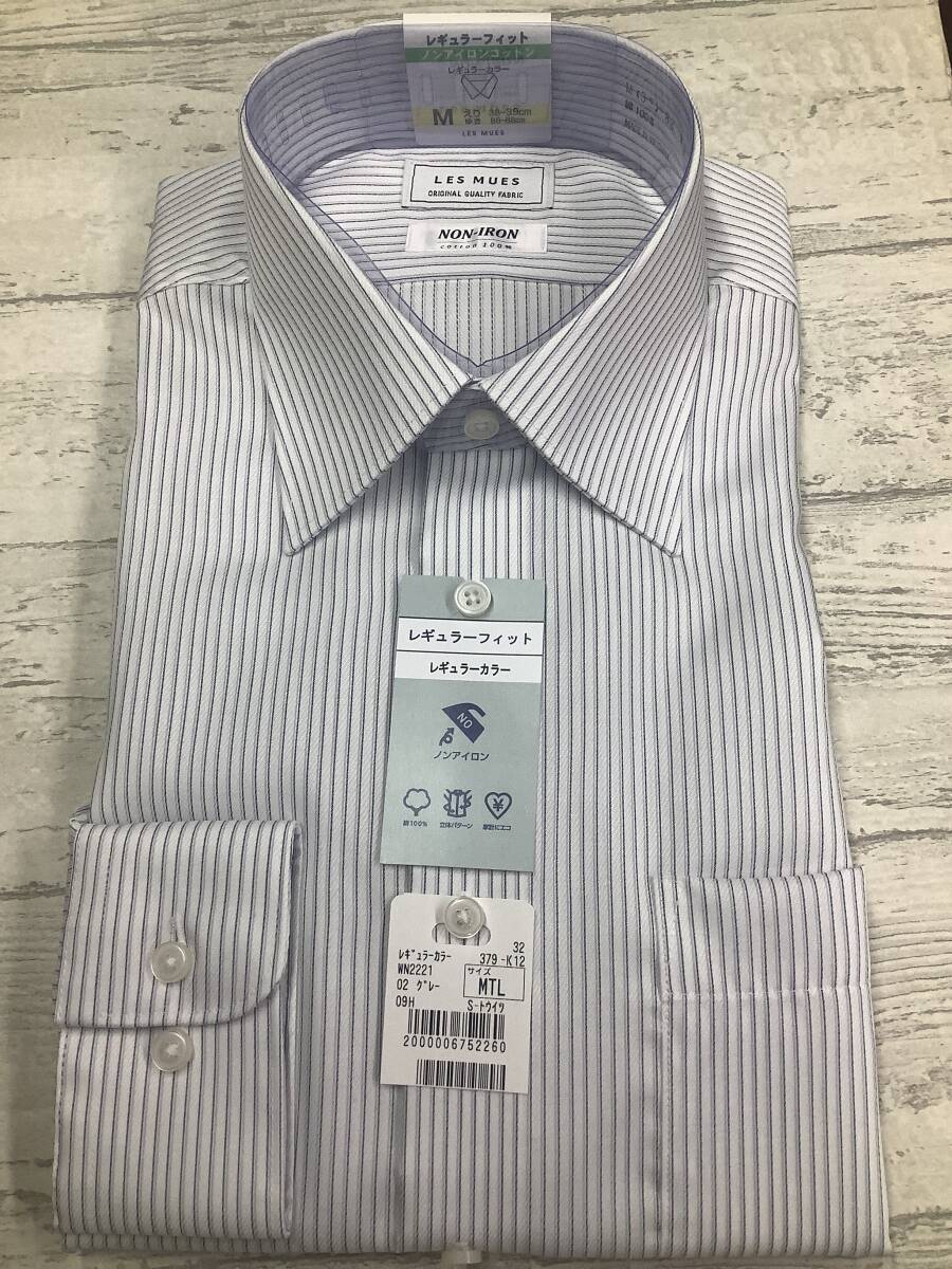 39-88 長袖Mサイズ ★細かいグレーラインストライプ柄生地 レギュラーカラー 定価4,990円 綿100%ドレスシャツ拍卖