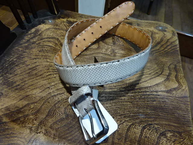 激安!新品 送料無料 レプタイルズハウス アンティーク仕上げのベルト クリーム」拍卖