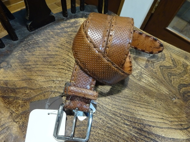 激安!新品 送料無料 レプタイルズハウス アンティーク仕上げのベルト ベージュ 拍卖