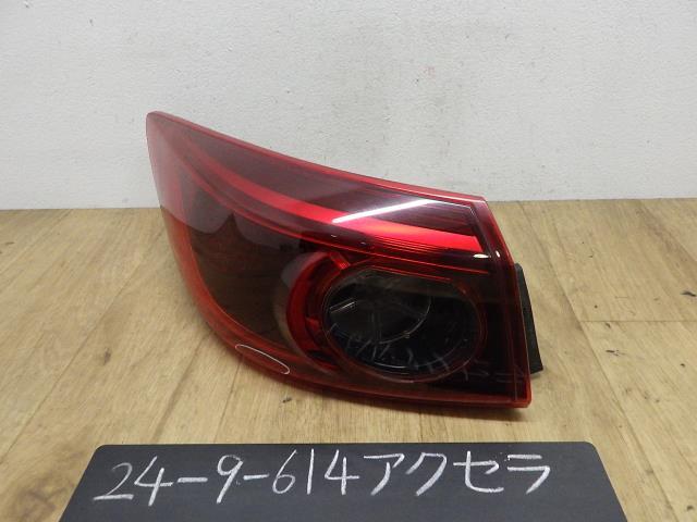 アクセラ  BYEFP 左テールランプ ライト レンズ 38P コイト 220-41983 B45B-51-160E拍卖