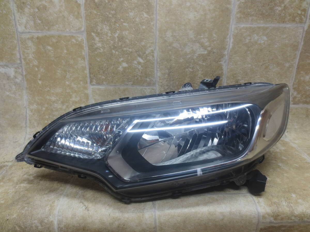 J3/ GK3/GK4 フィット 純正ヘッドライト左 STANLEY W0349拍卖