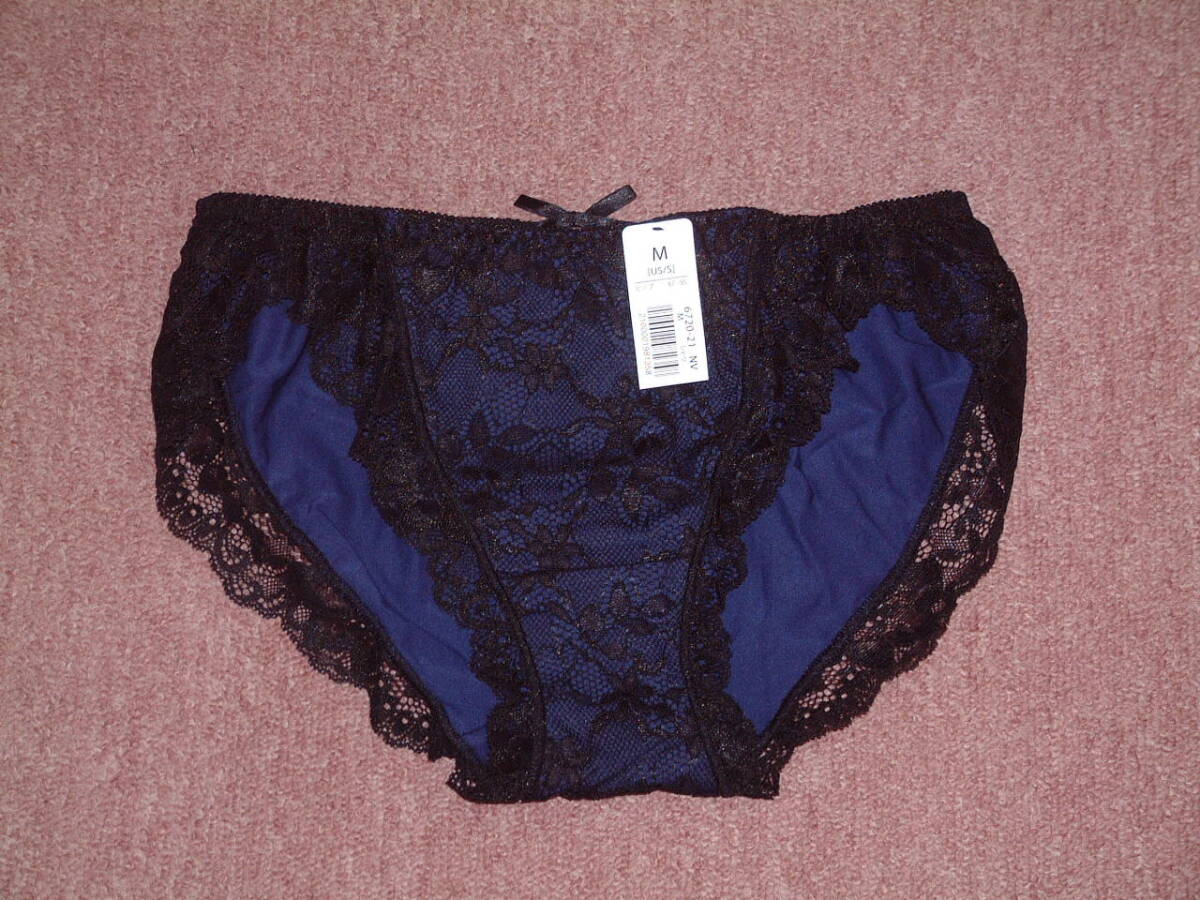 ◆送料込み◆aimerfeel エメフィール 花柄レースをフロント・バックの全面に使った豪華なショーツ M サイズ 新品 672021 NV拍卖