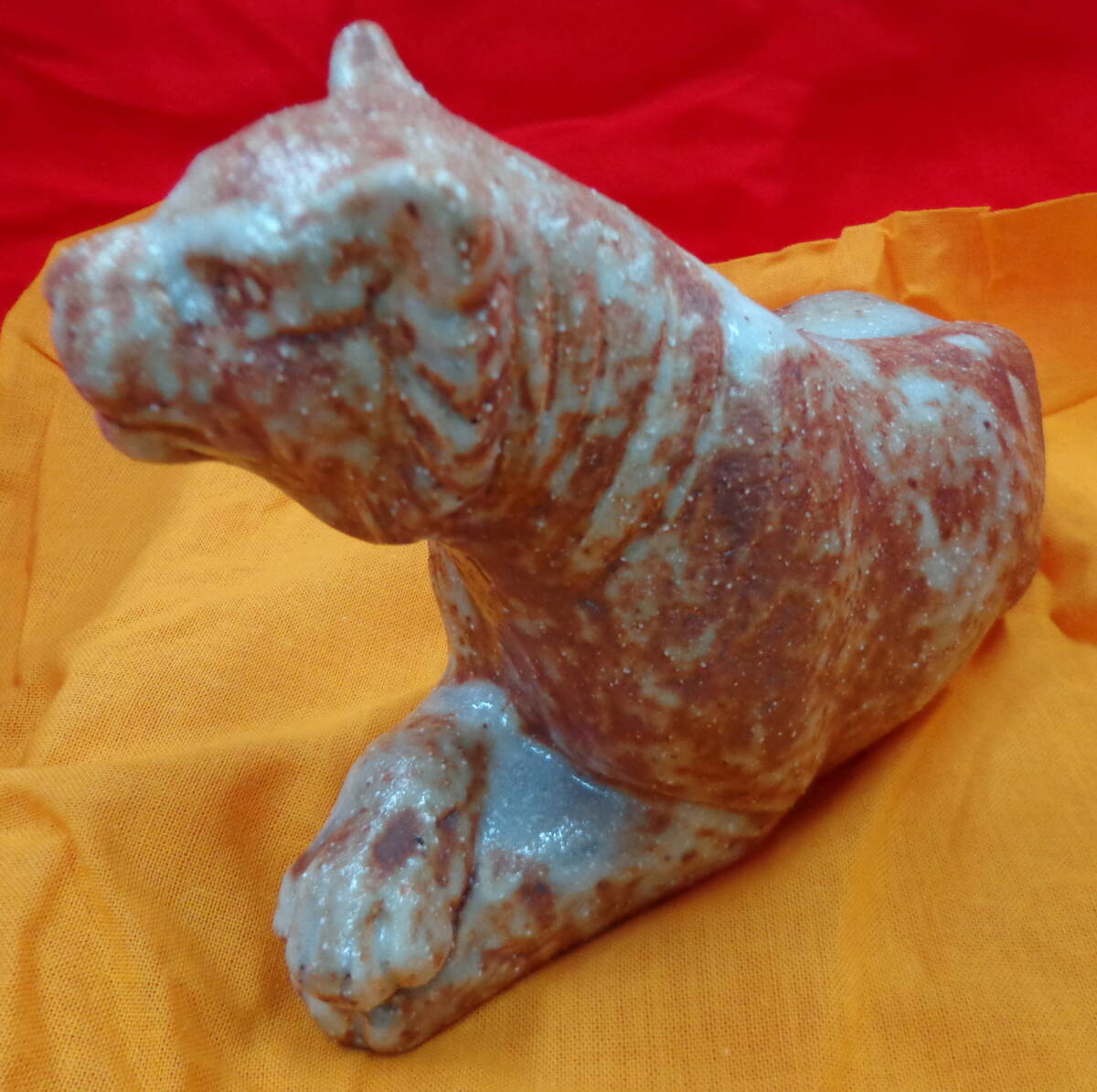 長期自宅保管品 王子窯 加藤寛治 置物 寅/トラ 20×9×12cm拍卖