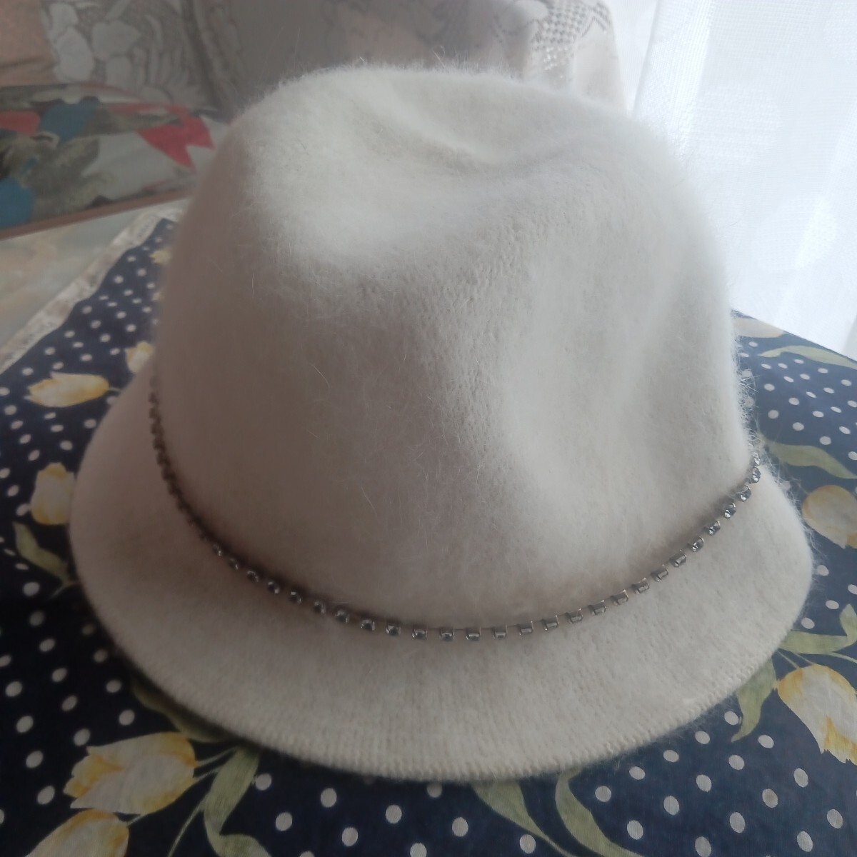USED ホワイト アンゴラ ラインストーン付き ハット 帽子拍卖