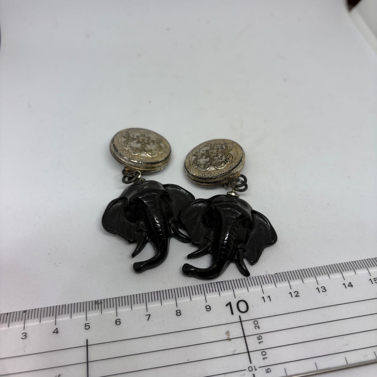 イヤリング アクセサリー ヴィンテージ ゴールドカラー 両耳揃い ビンテージ 両耳 象 昭和レトロ拍卖