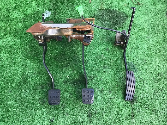 EA11R カプチーノ 5MT F6A (S5) ブレーキペダル クラッチペダル アクセルペダル ペダル一式 拍卖