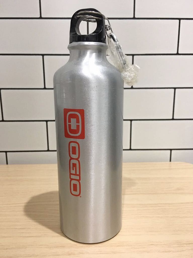 【即決】OGIO アルミボトル 水筒 未使用品拍卖