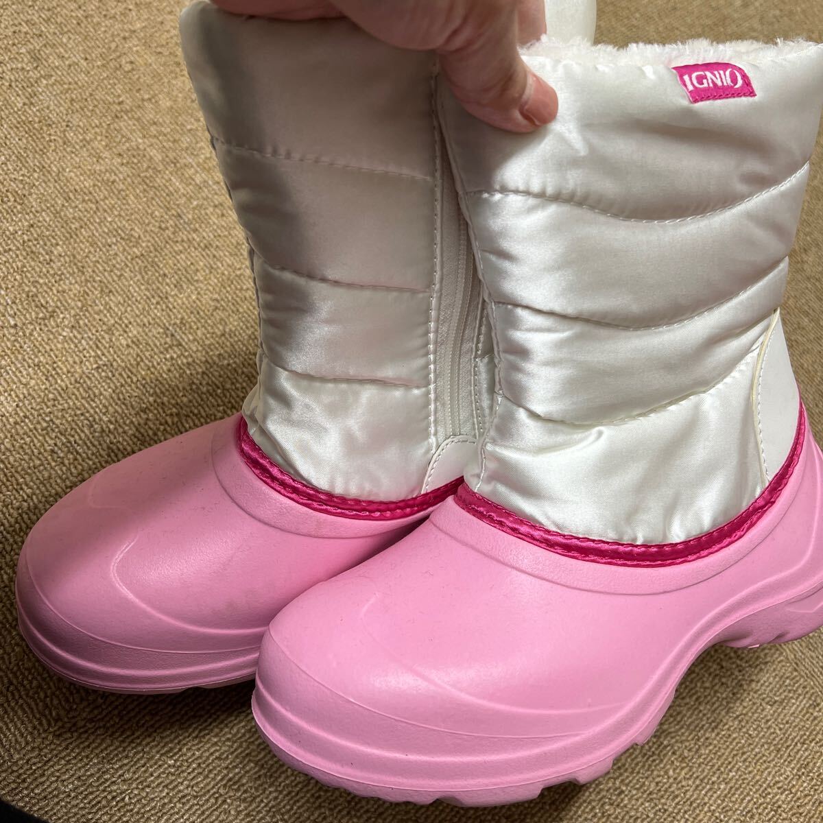 【 IGNIO スノーブーツ】ピンク×白《美品》23.0拍卖