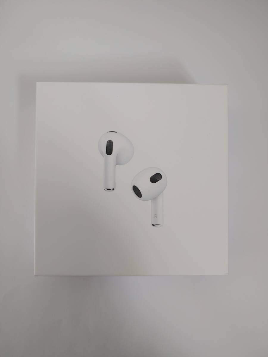 【新品】 Apple AirPods 第3世代 Lightning充電ケース付き MPNY3J/A 【送料無料】拍卖