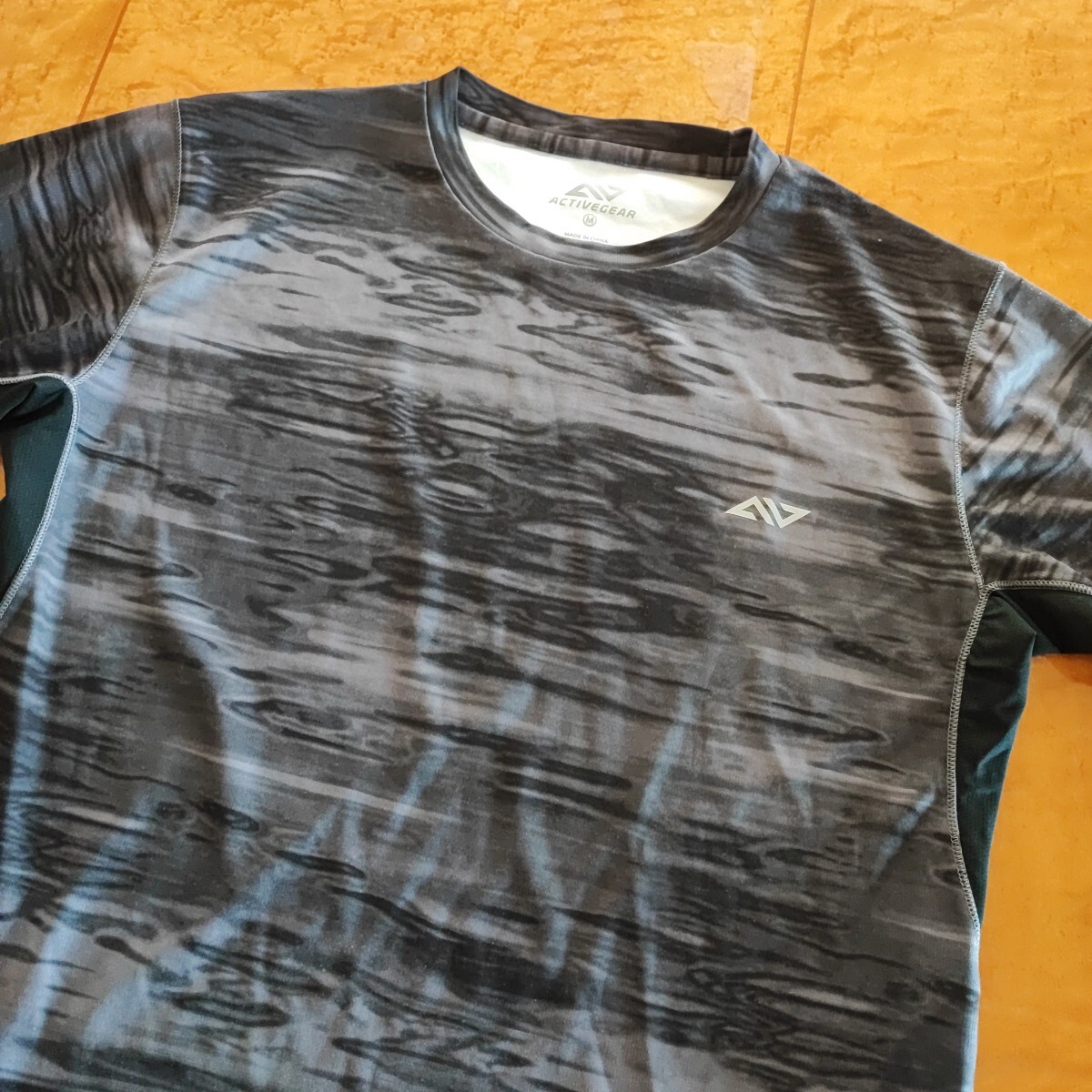 メンズ TシャツM 拍卖