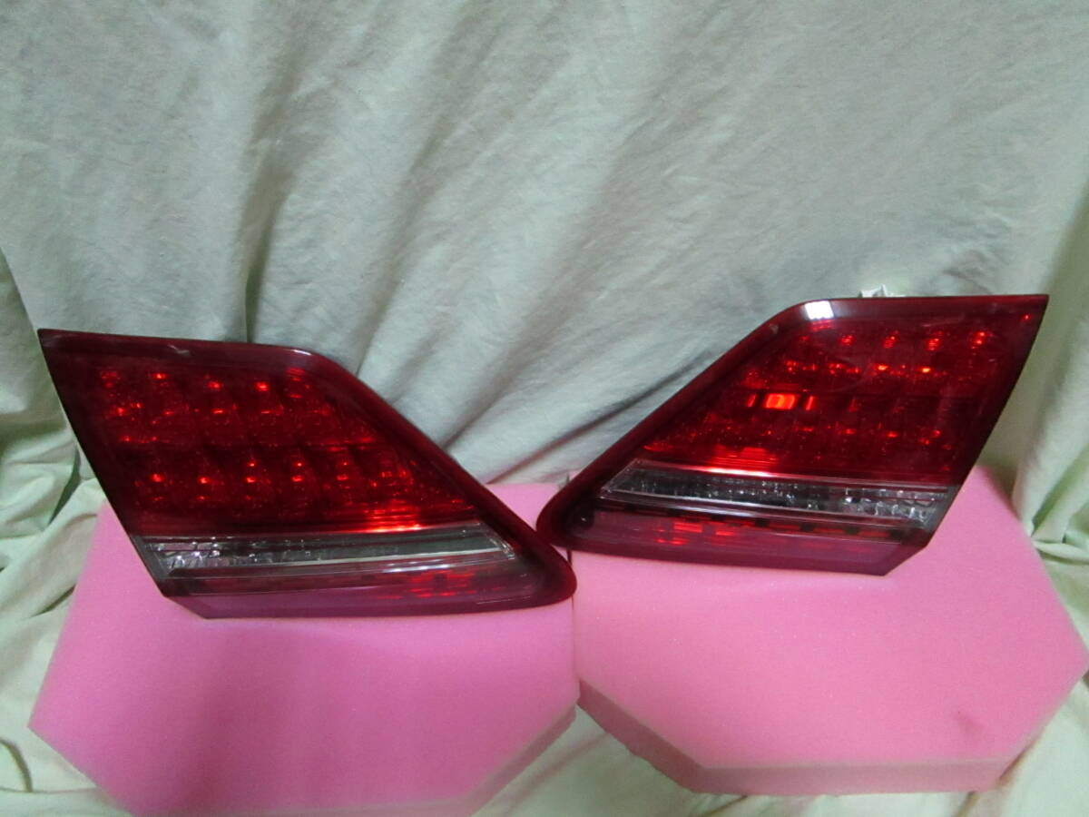 200系 クラウン ロイヤルサルーン 左右フィニッシャー ICHIKOH 30-349 トランクフィニッシャー拍卖