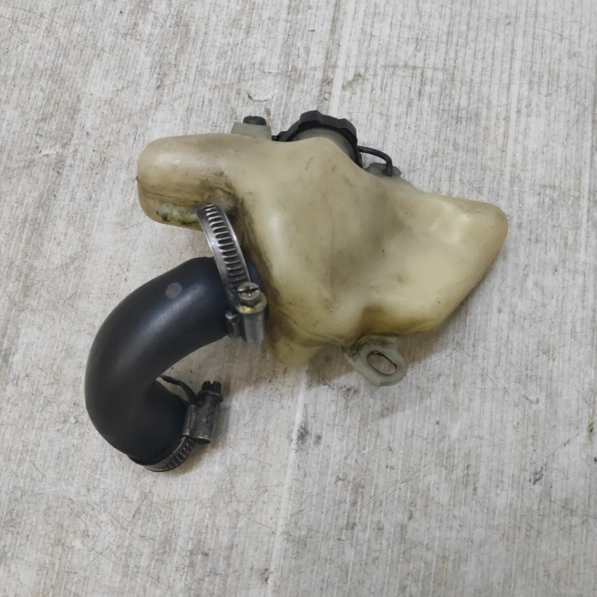 【0824-131】ホンダ NSR250 MC18? オイルタンク拍卖