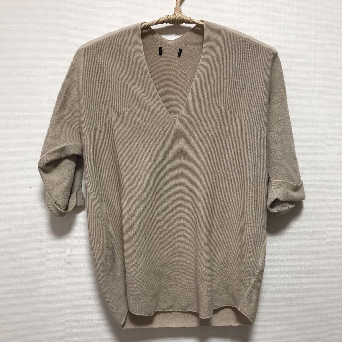 中古 ベージュ Vネック 半袖ニットMサイズVネック トップス 半袖ニット拍卖