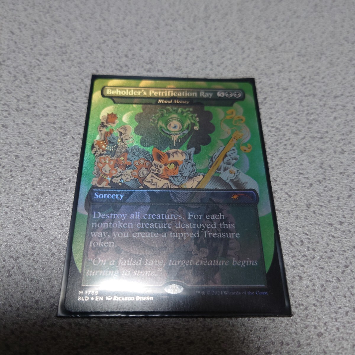 MTG SLD 殺人報酬 英語foil 一枚 Secret lair Dungeons & Dragons シークレットレイヤー Beholder 即決拍卖
