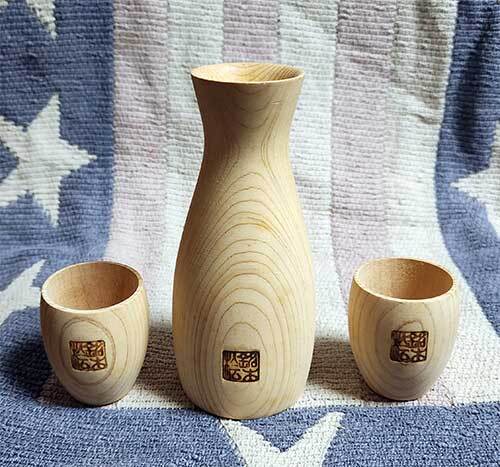 徳利 ぐい飲み セット 銘木 ひのき よし彦 とっくり 酒器 徳利 日本製 木製 酒 和食器 レトロ 製造中止品 貴重 未使用拍卖