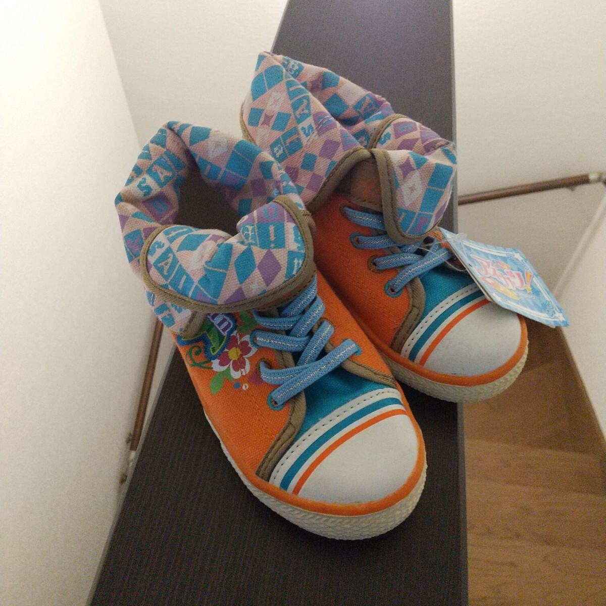 【タグ付き未使用品】アイカツ! アイドルカツドウ!靴 スニーカー 18cm 子供 キッズ拍卖