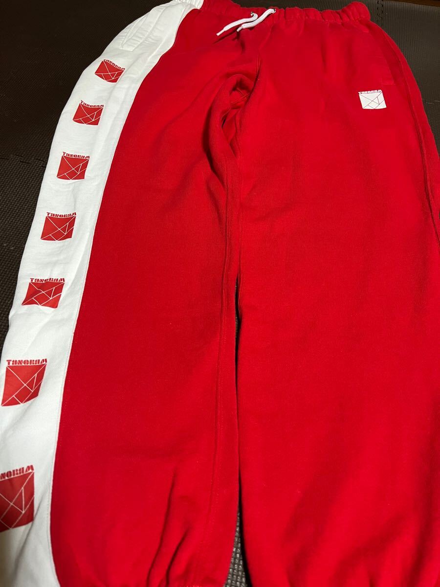 美品TANGRAN(タングラム)スウェット赤、ロゴ白、ラインロゴ入りストレッチパンツ サイズXL拍卖