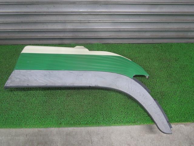 ふそう大型車 スーパーグレート QPG-FS64VZ 右フロントフェンダー MK615082 TTT /42025拍卖