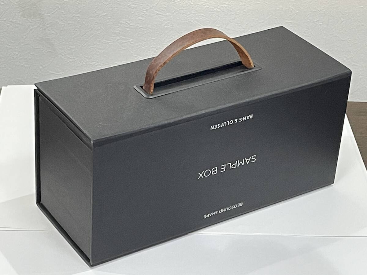 ★【非売品 レザーハンドル ケース】BANG & OLUFSEN バング&オルフセン サンプルボックス★開閉マグネット拍卖