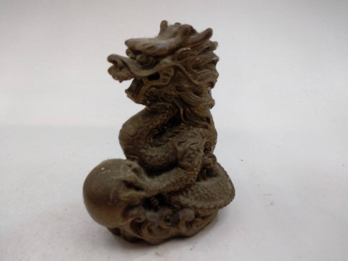 1111-0005 中古★開運干支 樹脂製 辰 タツ 竜 龍 招福 幸運 縁起物 風水 置物拍卖